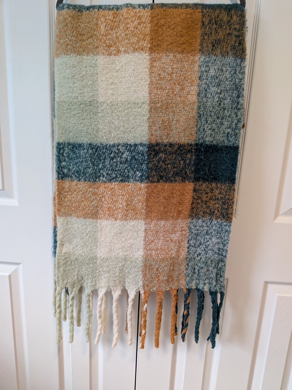 Steve Madden Multicolor Fuzzy Plaid Scarf NWT